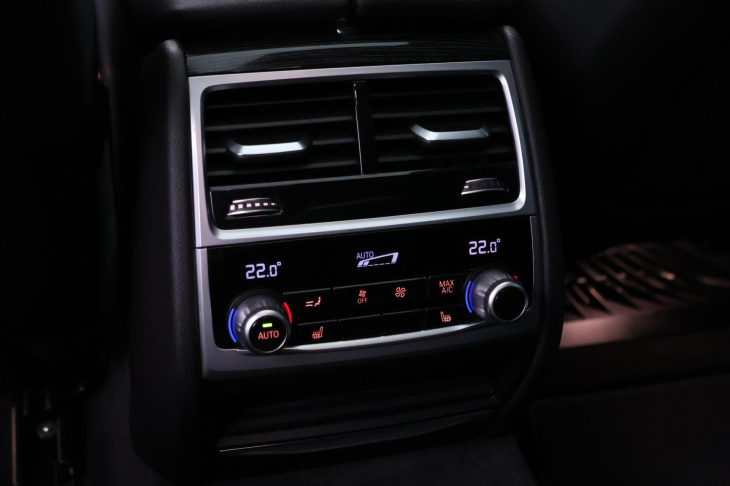 BMW Řada 7 3,0 730d xDrive 210kW M-paket