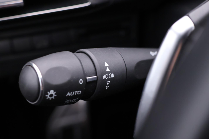 Peugeot 3008 2,0 HDI 130 kW CZ Kůže GT