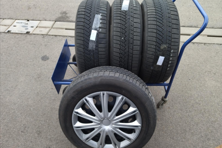 Volkswagen ID.Buzz Cargo 150kW CZ DPH Matrix