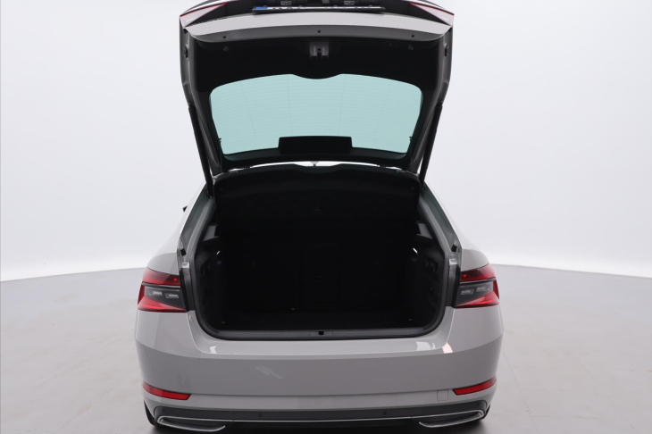 Škoda Superb 2,0 TDI 147kW DSG CZ Sportline DPH
