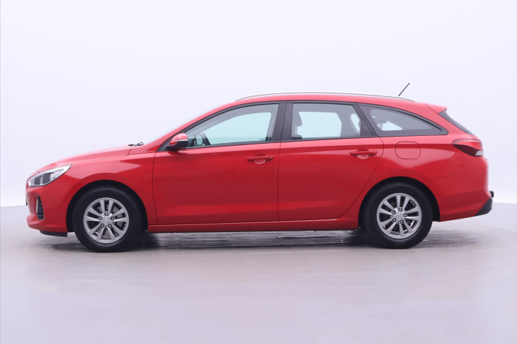 Hyundai i30 1,6 CDRi 81kW CZ Klima Tažné