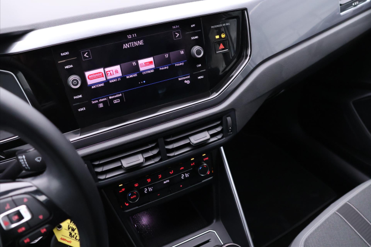 Volkswagen Polo 1,0 TSI 85kW Highline 1.Maj CZ