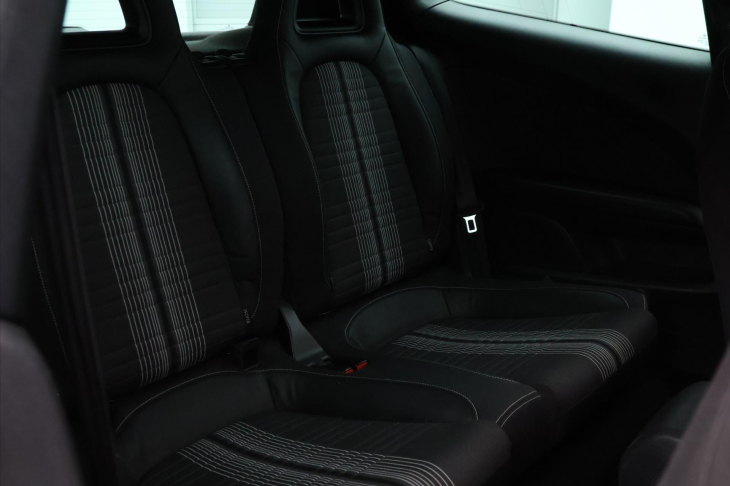 Volkswagen Scirocco 1,4 TSI 90kW Match Xenon 1.Maj
