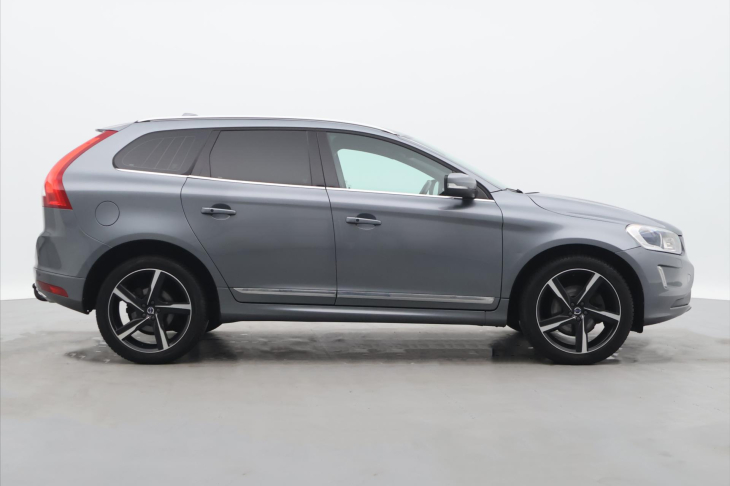 Volvo XC60 2,0 D4 140kW Aut. Summum