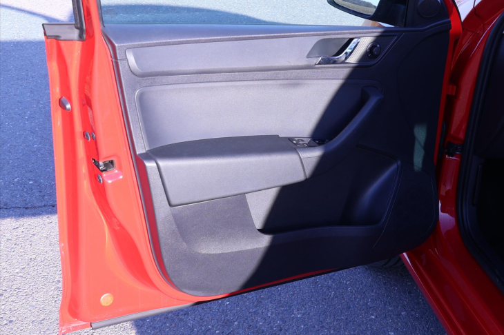 Škoda Rapid 1,2 TSI 77kW Style Plus Xenon