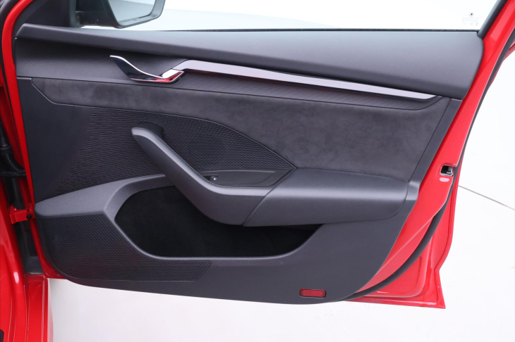 Škoda Octavia 2,0 TDI RS 147kW DSG 4X4 CZ