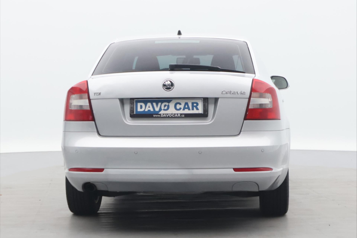 Škoda Octavia 1,6 TDI 77kW Elegance CZ Xenon