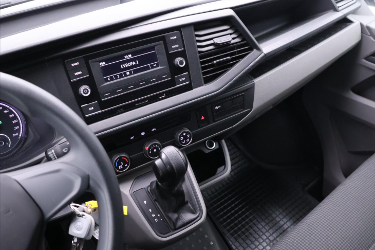Volkswagen Transporter 2,0 TDI 110kW DSG 9-Míst CZ DPH
