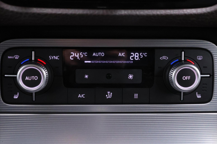 Volkswagen Touareg 3,0 TDI V6 193kW DSG R-Line 4M