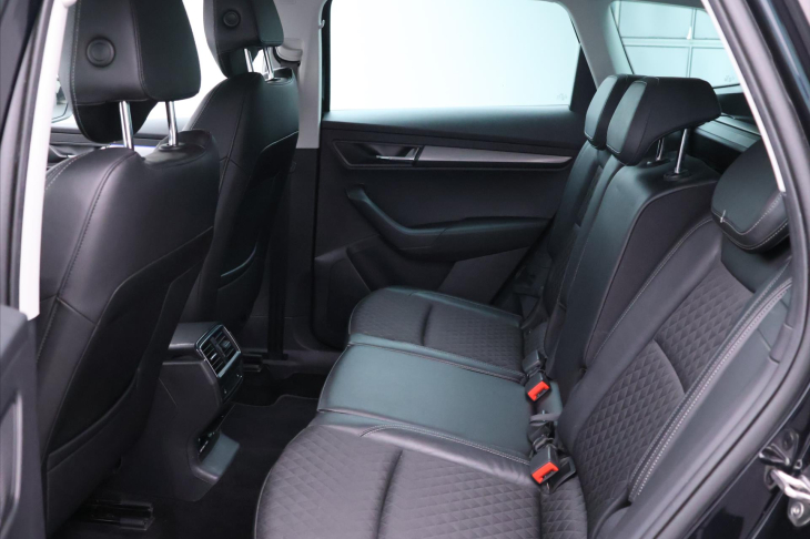 Škoda Karoq 1,6 TDI 85kW DSG Ambition CZ DPH