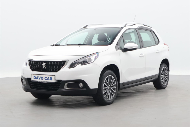 Peugeot 2008 1,2 PureTech 61kW Allure CZ