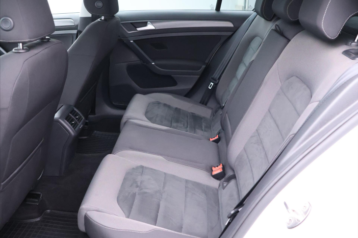 Volkswagen Golf 1,5 TSI 96kW CZ Comfortline