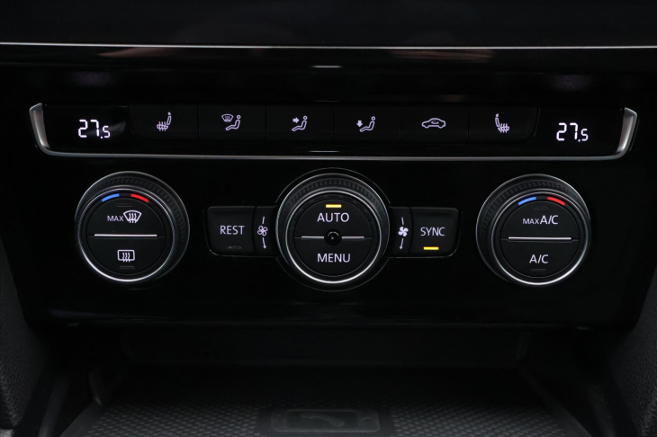 Volkswagen Passat 2,0 TDI 140KW DSG Bussiness