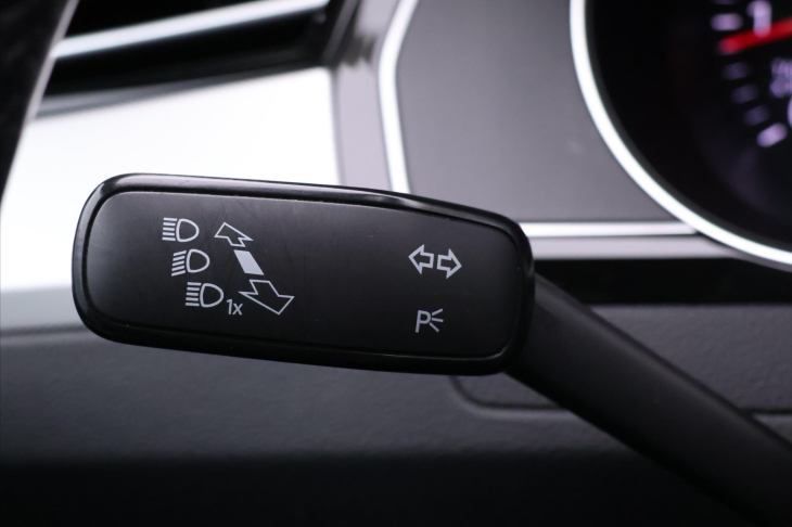 Volkswagen Passat 1,4 TSI 110kW Comfortline ACC