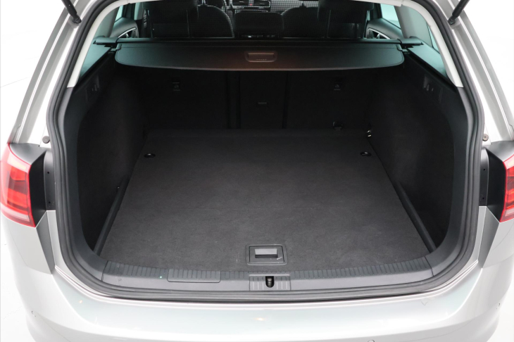 Volkswagen Golf 1,4 TSI 90kW DSG Highline Xenon