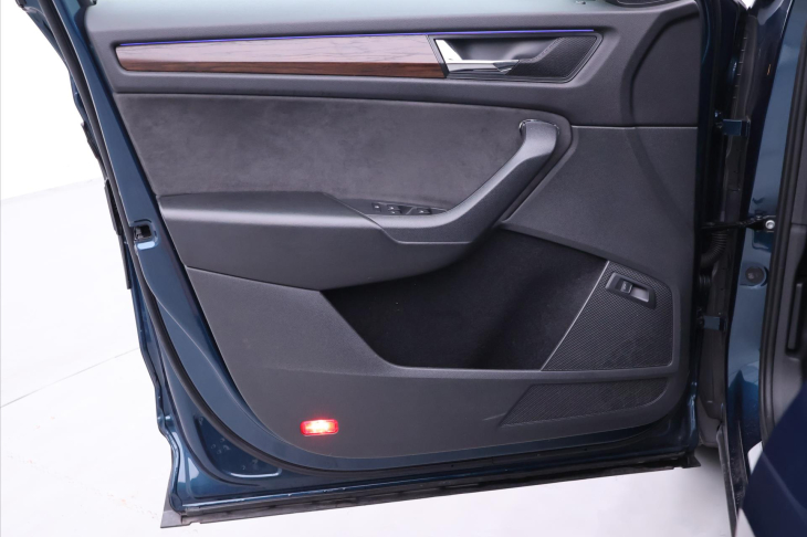 Škoda Kodiaq 2,0 TDI DSG 4x4 7-Míst Scout