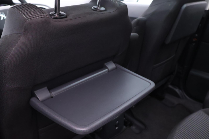 Peugeot 5008 1,6 i 88kW Panorama Aut.klima