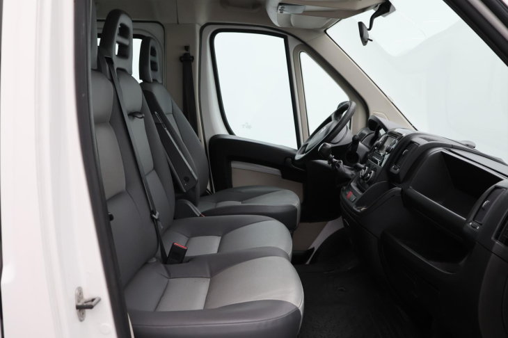 Citroën Jumper 2,0 BlueHDI 120kW L4 7-Míst DPH