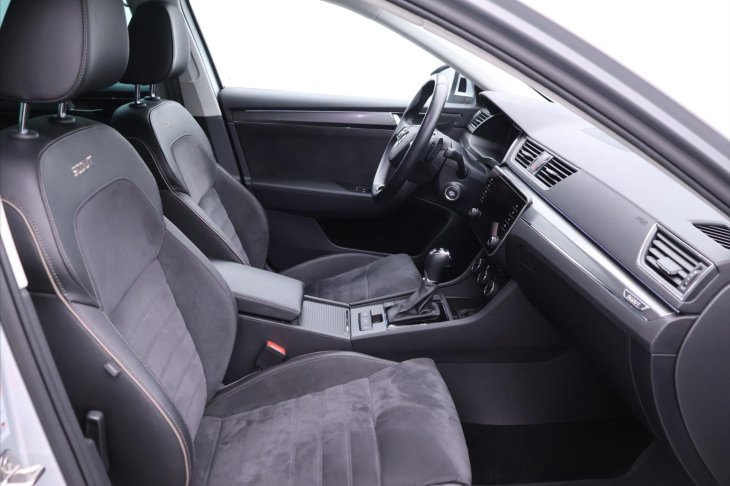 Škoda Superb 2,0 TDI 147kW DSG CZ Scout DPH
