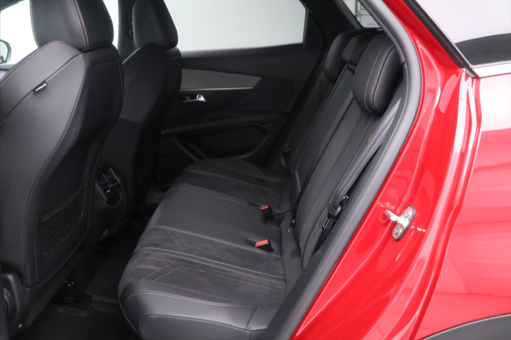 Peugeot 3008 1,5 BlueHDI 96kW GT Aut. CZ DPH