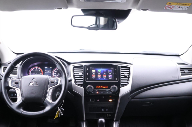 Mitsubishi L200 2,2 DI-D 110kW Aut. 4x4 CZ DPH