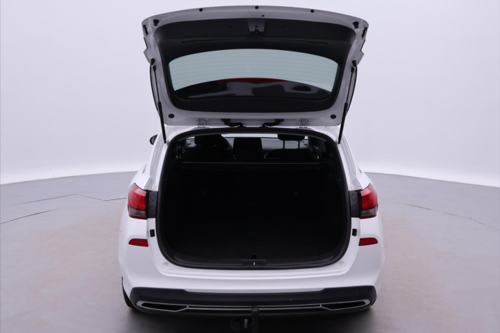 Hyundai i30 1,5 T-GDI 117 kW Family Smart Tažné