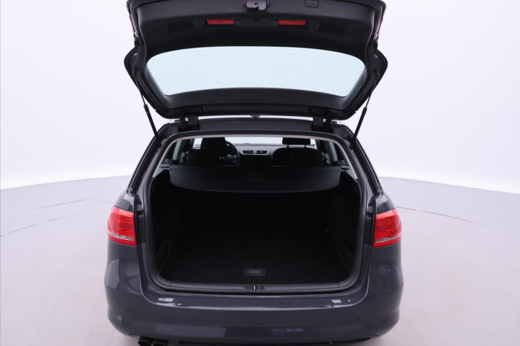 Volkswagen Passat 2,0 TDI 103kW Navi Serv.Kniha