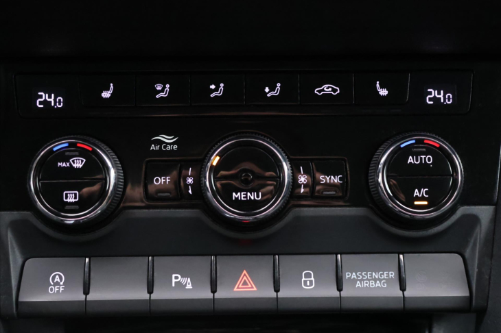 Škoda Karoq 2,0 TDI 4x4 DSG Style LED DPH