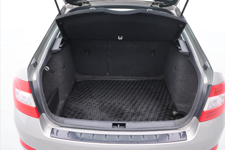 Škoda Octavia 1,6 TDI Ambition Klima CZ