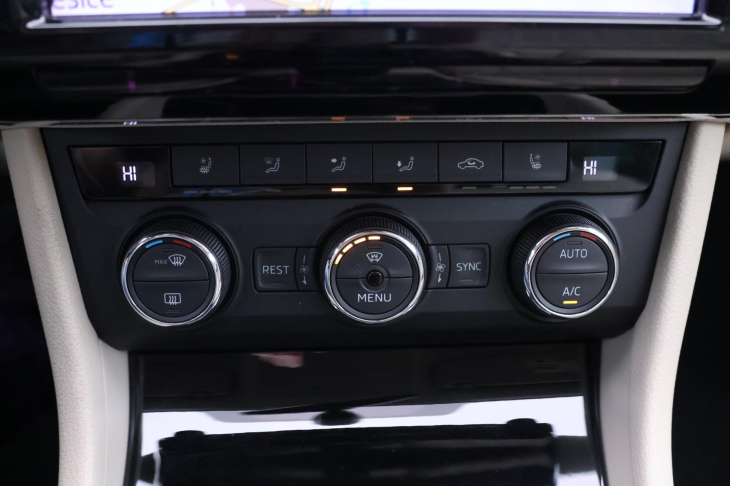 Škoda Superb 2,0 TDI 110kW L&K CZ