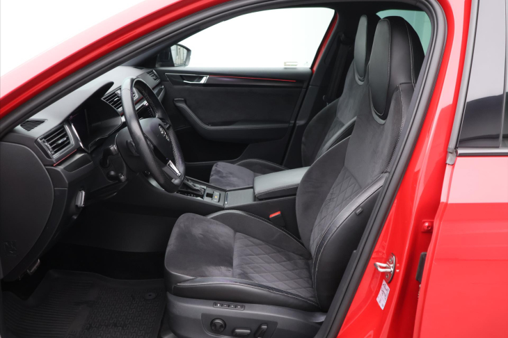Škoda Superb 2.0 TDI 140kW SportLine DSG CZ