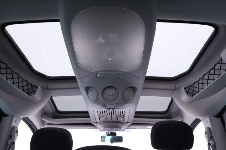 Peugeot Partner Tepee 1,6 VTI 88kW Family Panorama