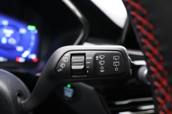 Ford Kuga 2,5 DT HEV ST-LineX AWD AT