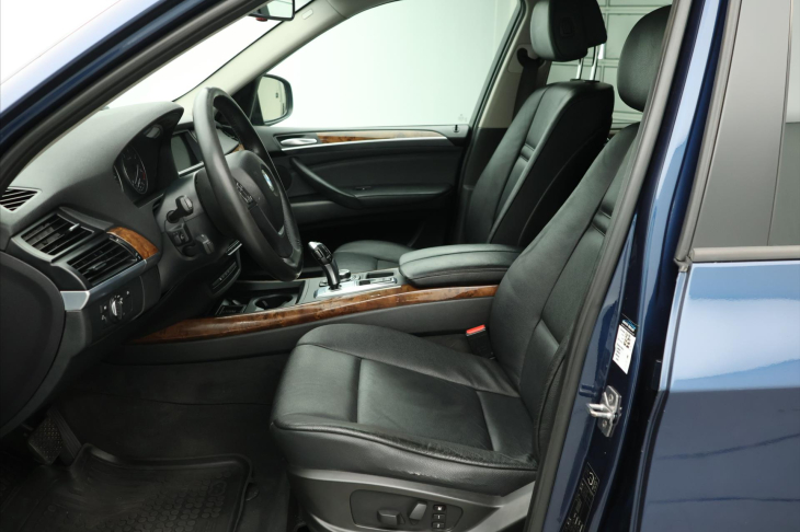 BMW X5 3,0 D 180KW PANORAMA TAŽNÉ