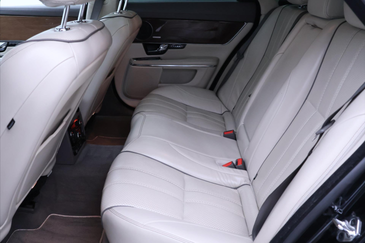 Jaguar XJ 3,0 V6 D 202kW PREMIUM LUXURY