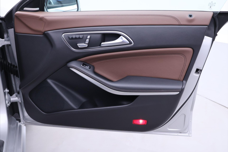 Mercedes-Benz CLA 2,0 45 AMG 280kW 4Matic