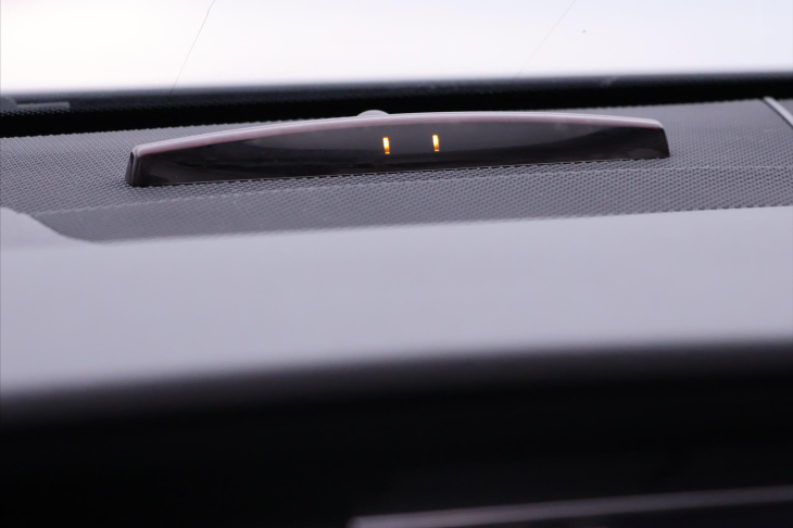 Mercedes-Benz Třídy E 2,2 CDI 125kW Elegance Cabrio