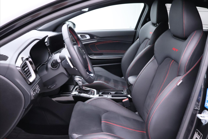 Kia ProCeed 1,6 T-GDI 150kW Aut. DPH CZ GT