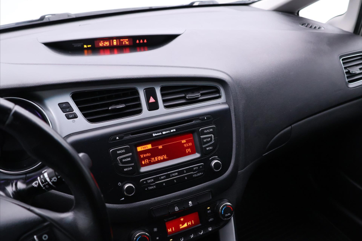 Kia Ceed 1,6 GDI 99kW Exclusive CZ