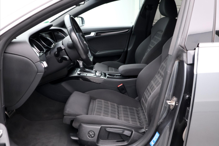 Audi A5 2,0 TFSI 169kW S-Line Xenon