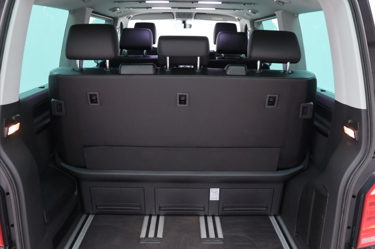 Volkswagen Multivan 2,0 TDI 146kW Highline DSG CZ DPH