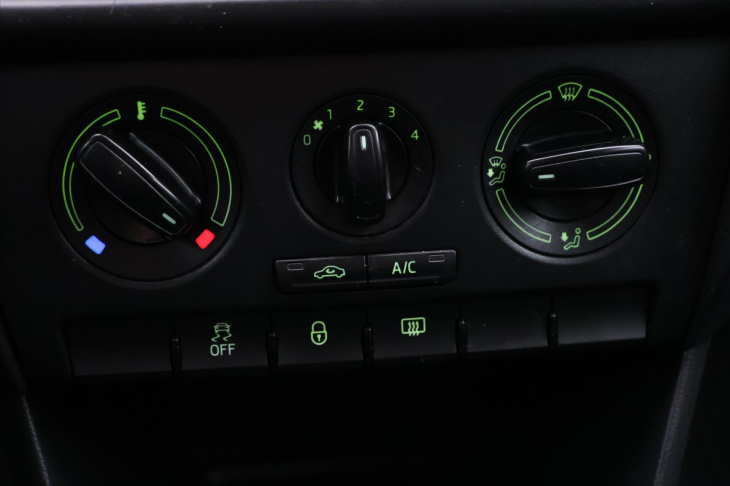 Škoda Rapid 1,6 TDI 66kW CZ Spaceback