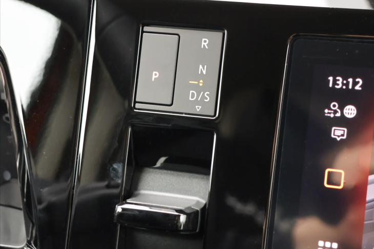 Volkswagen Multivan 2,0 TDI LONG STYLE DSG 7-míst