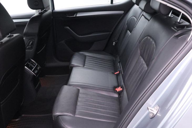 Škoda Superb 2,0 TDI 140kW DSG Style Plus