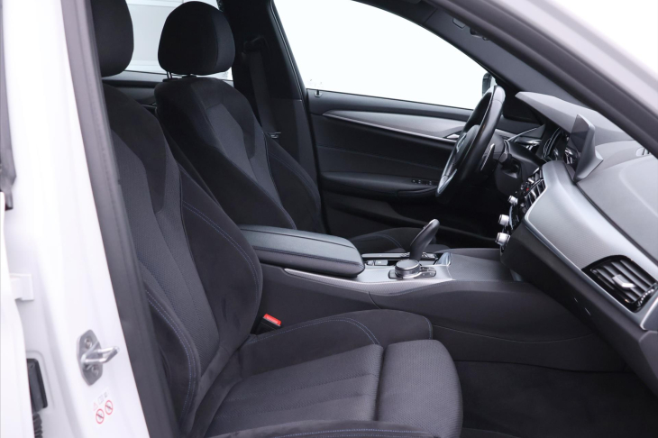 BMW Řada 5 2,0 dA 140kW M-Paket, Záruka