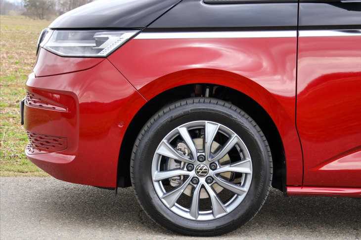 Volkswagen Multivan 2,0 TDI DSG Long Style 7-Míst