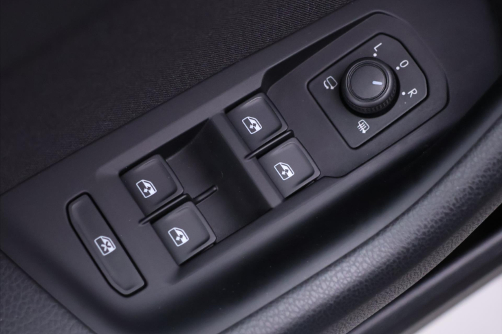 Volkswagen Passat 2,0 TDI DSG Matrix Virtual DPH