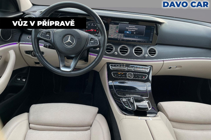 Mercedes-Benz Třídy E 2,0 250 AMG CZ 360° kamera