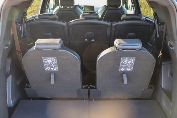 Peugeot 5008 1,6 i 133 kW GT-Line CZ 7-Míst