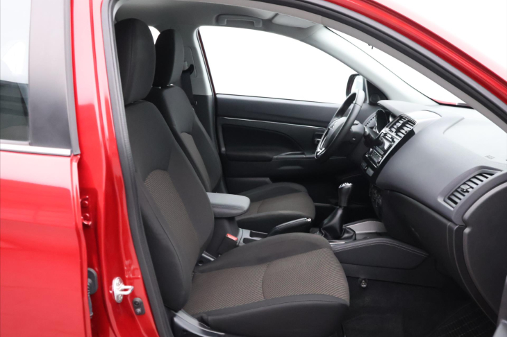 Mitsubishi ASX 2,0 I 110KW CZ 22TIS.KM 1.MAJ
